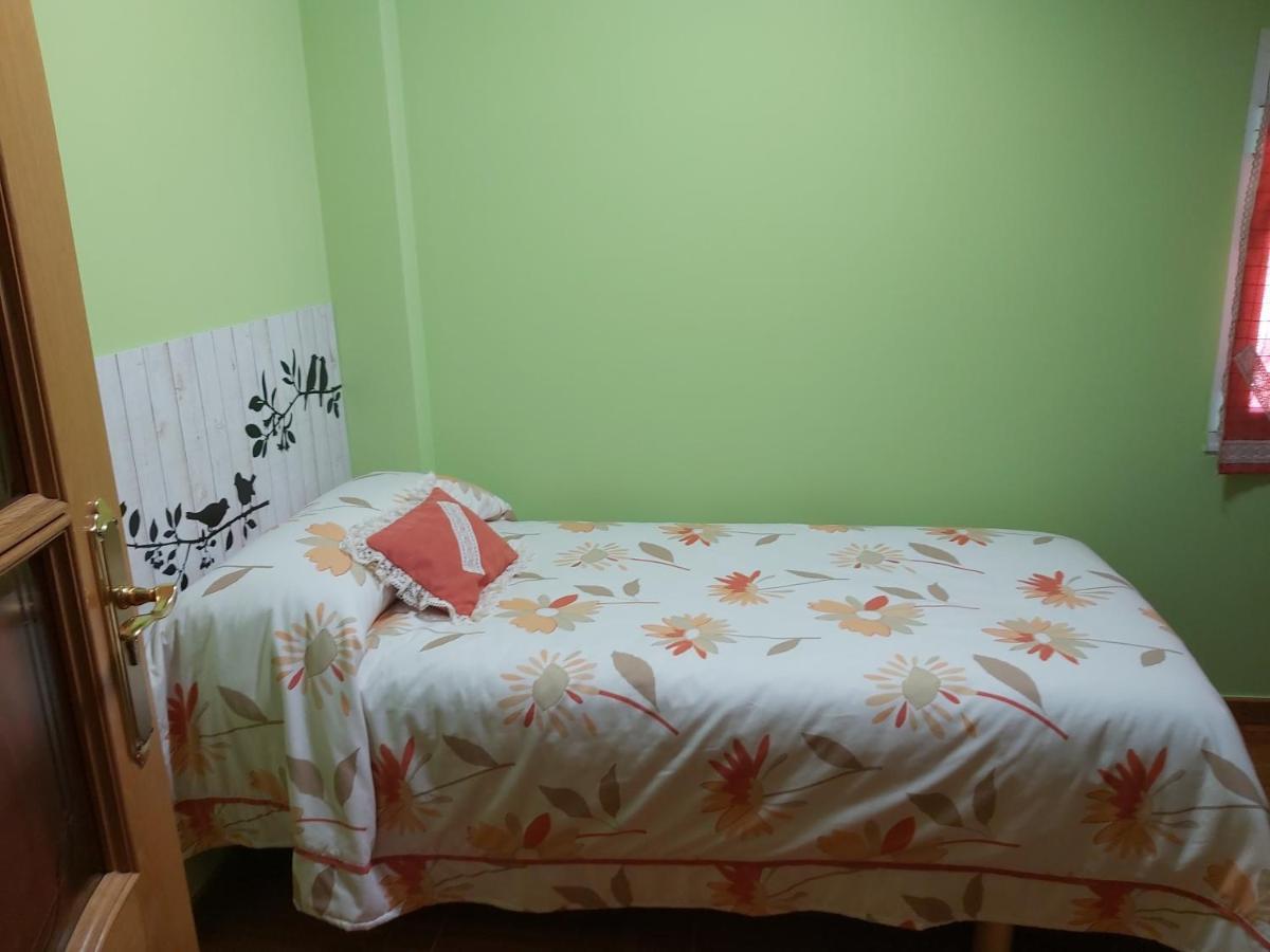 Despertar Con El Sonido De Los Pajaros Villa Melide Luaran gambar